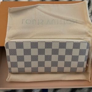 Louis Vuitton Clemence wallet